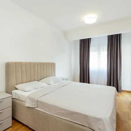 Bella Vista Luxure Apartments Baosic Exterior photo